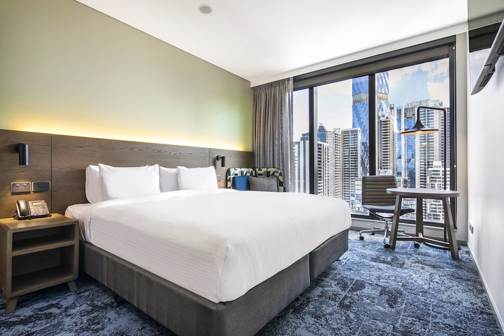 holiday inn express melbourne little collins an ihg hotel