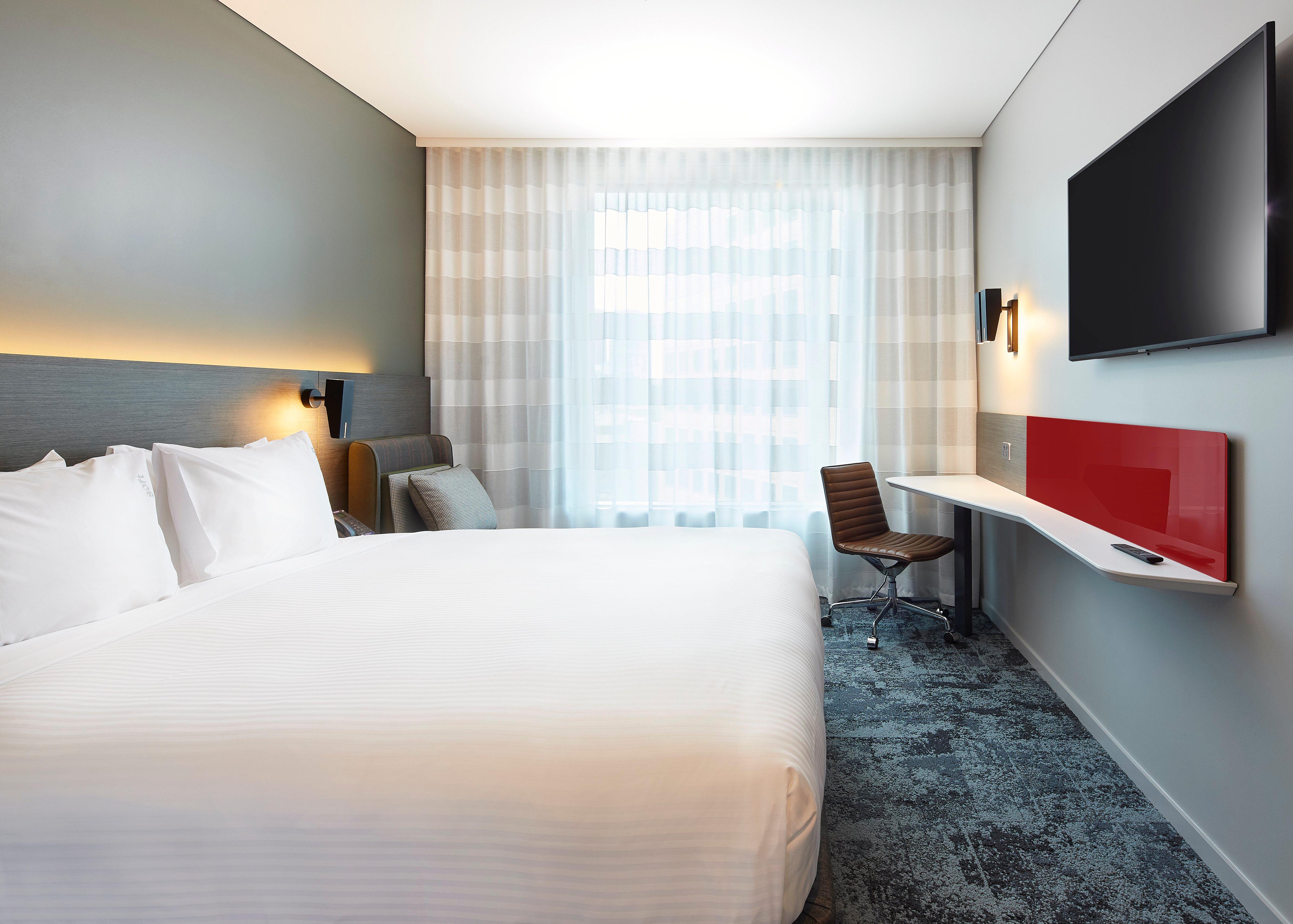 holiday inn express melbourne little collins an ihg hotel