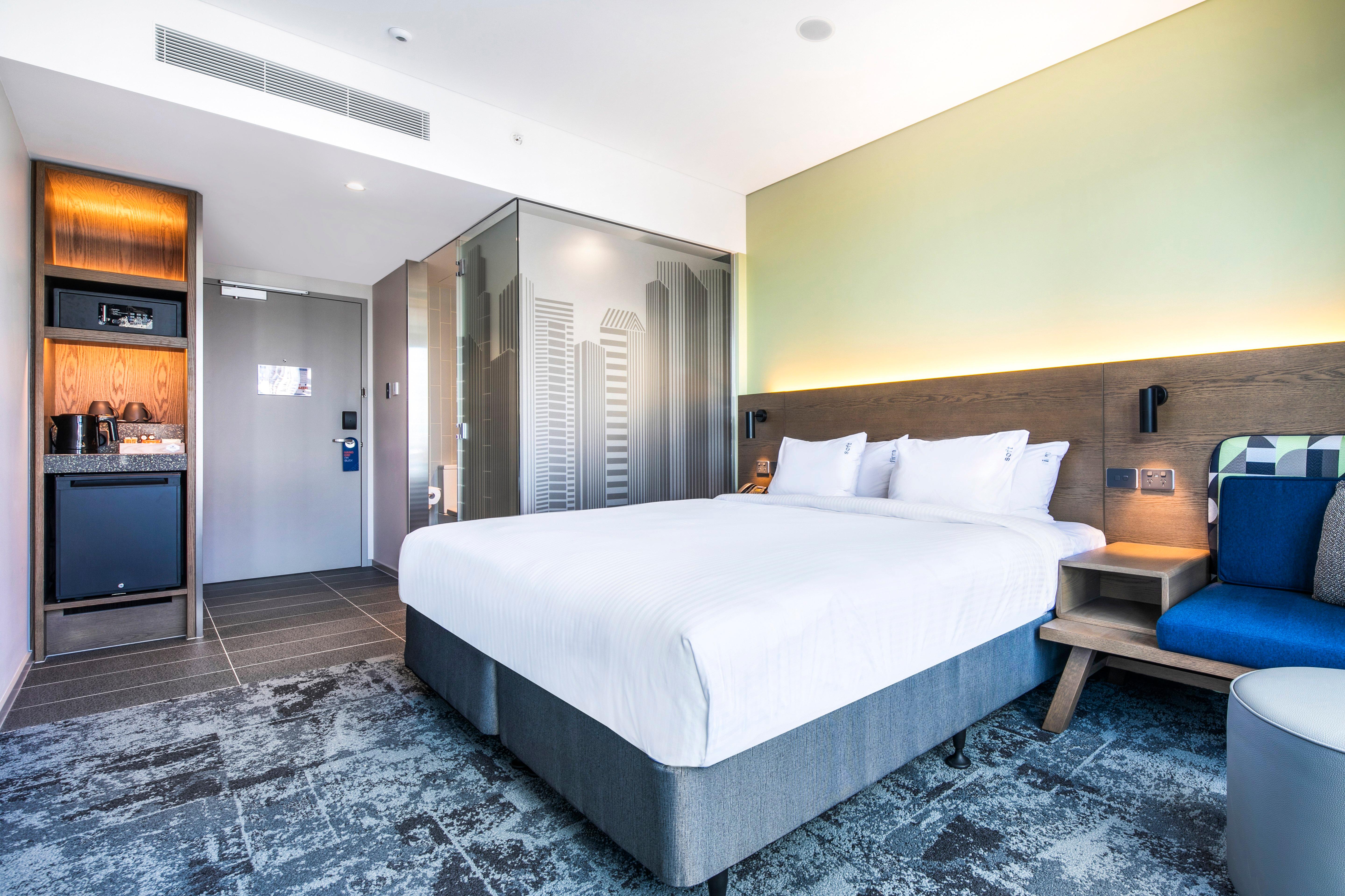 holiday inn express melbourne little collins an ihg hotel