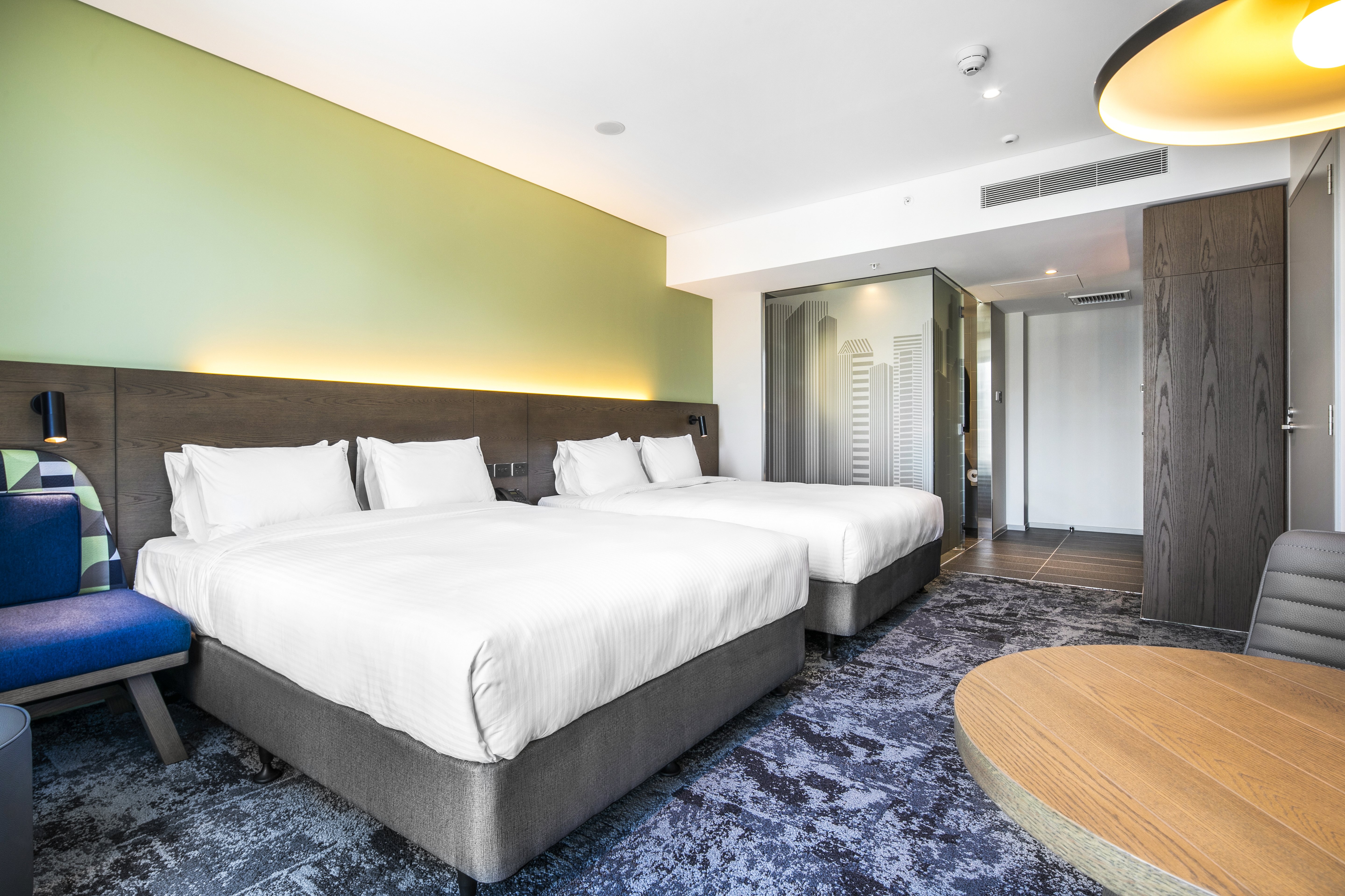 holiday inn express melbourne little collins an ihg hotel