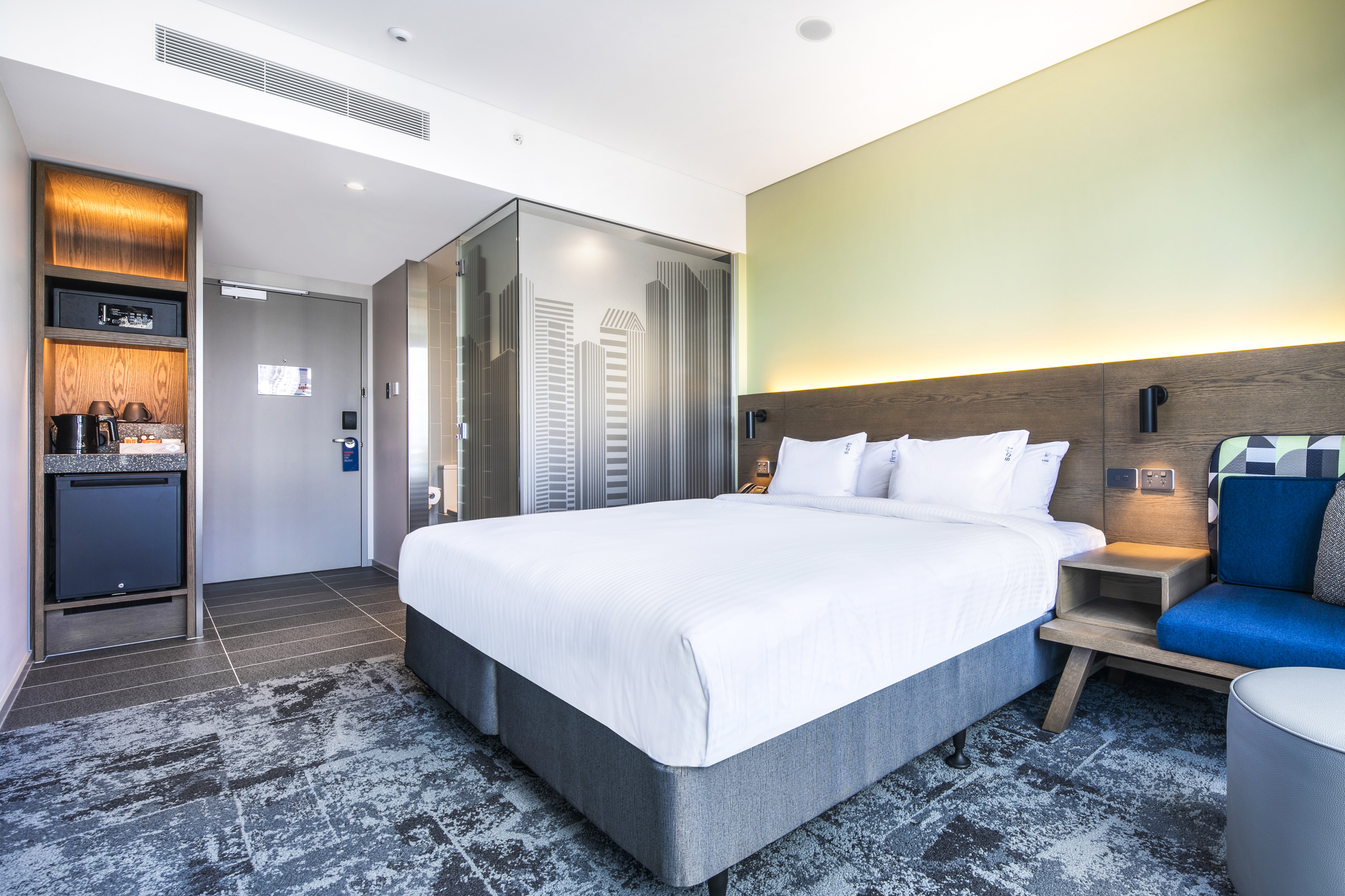 holiday inn express melbourne little collins an ihg hotel