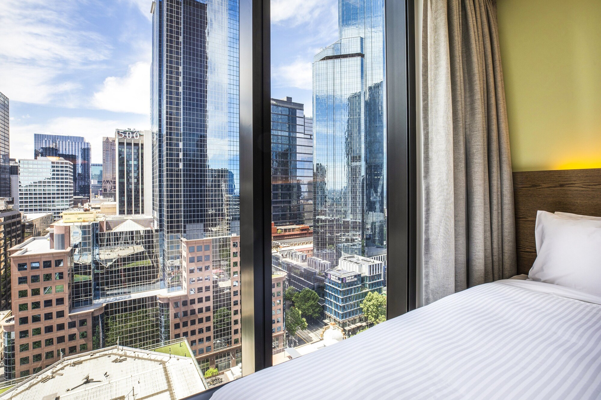 holiday inn express melbourne little collins an ihg hotel