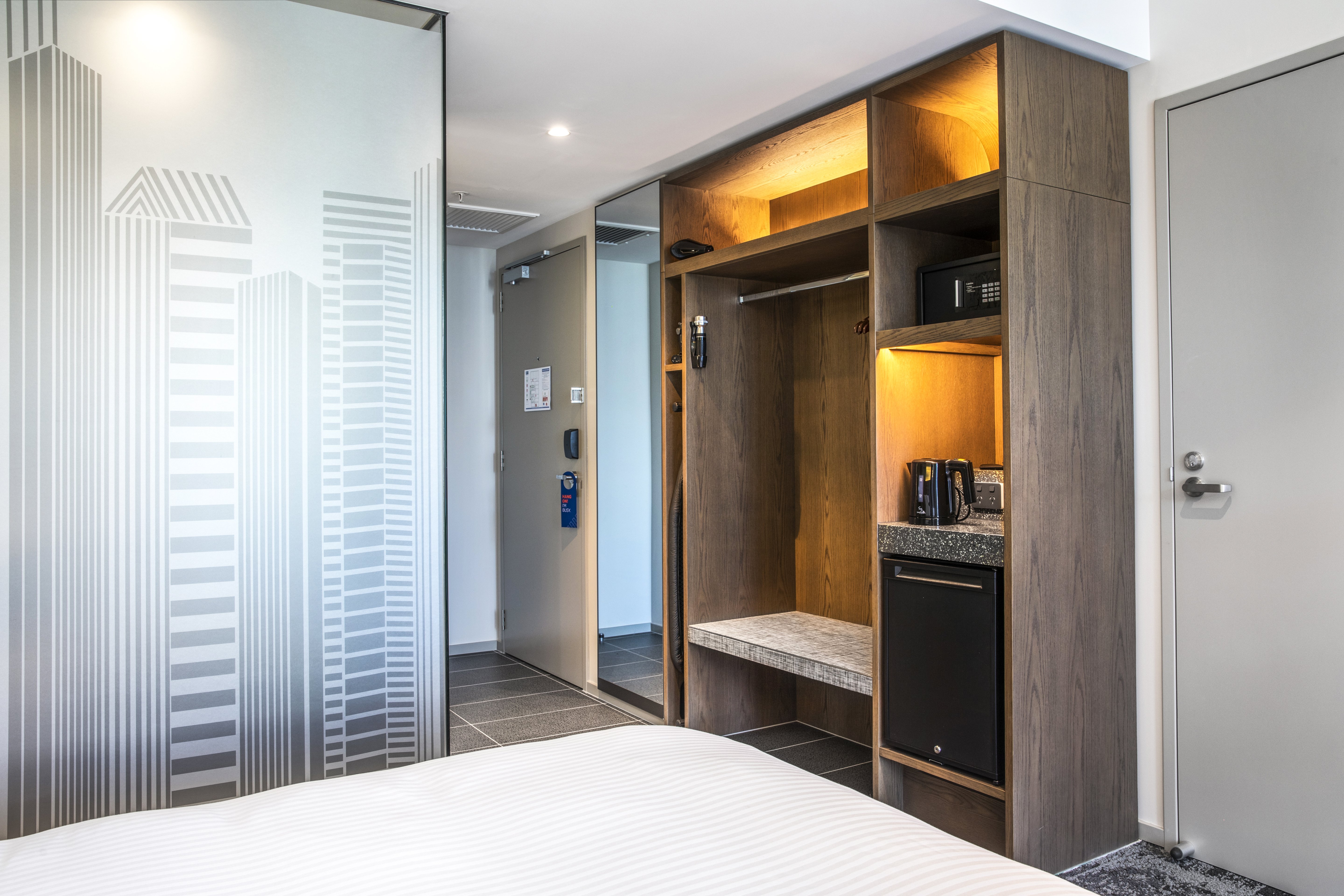 holiday inn express melbourne little collins an ihg hotel