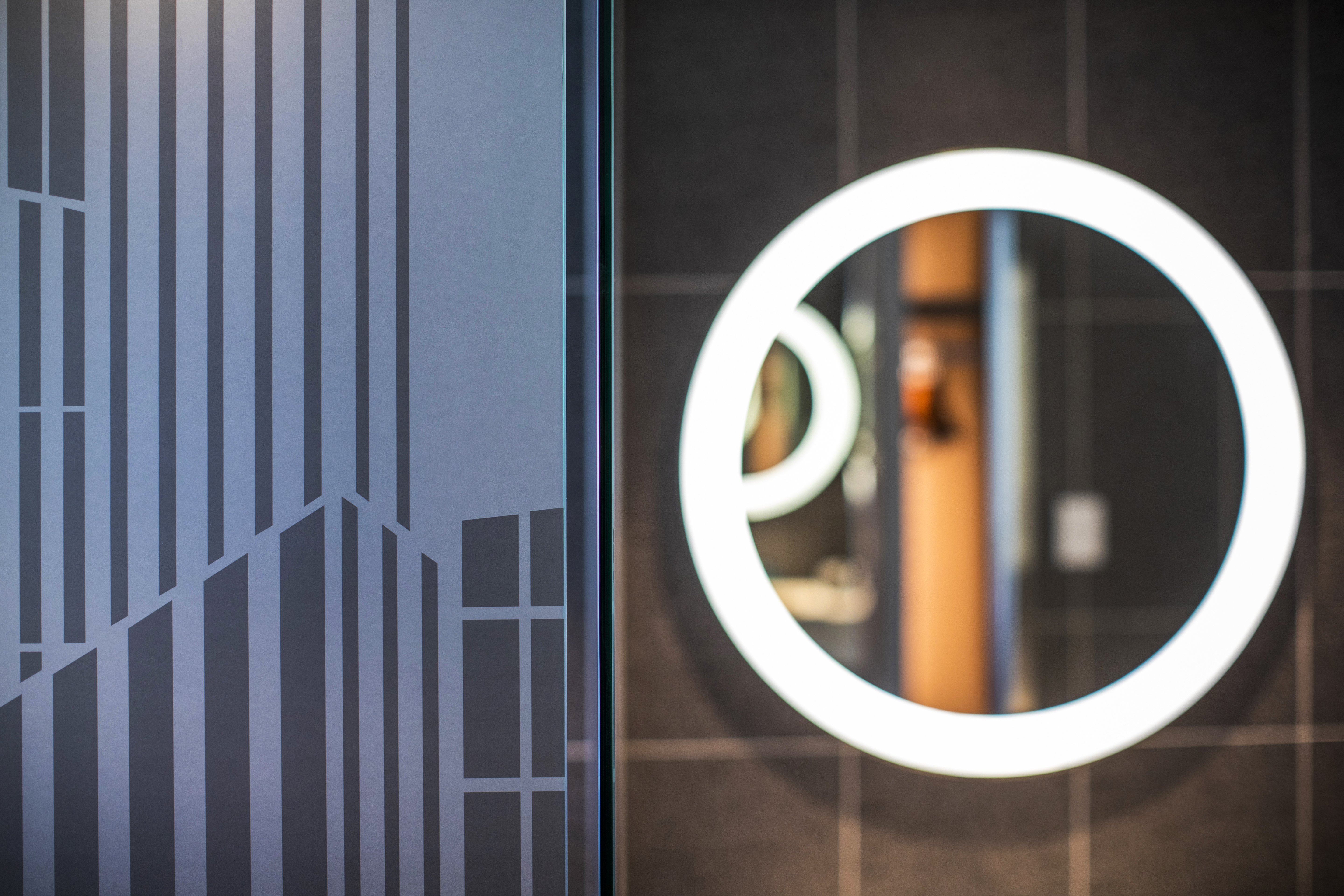 holiday inn express melbourne little collins an ihg hotel