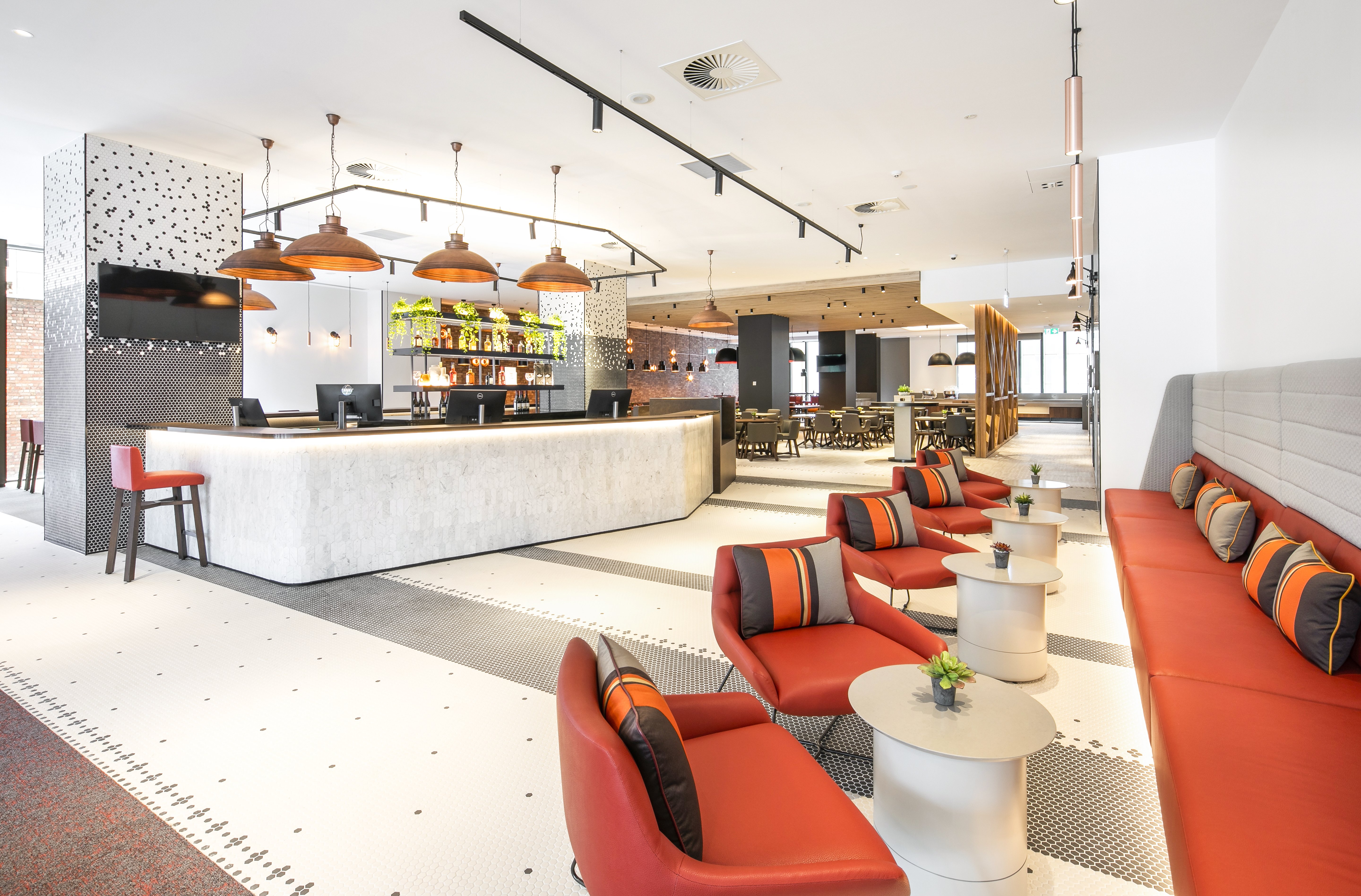 holiday inn express melbourne little collins an ihg hotel