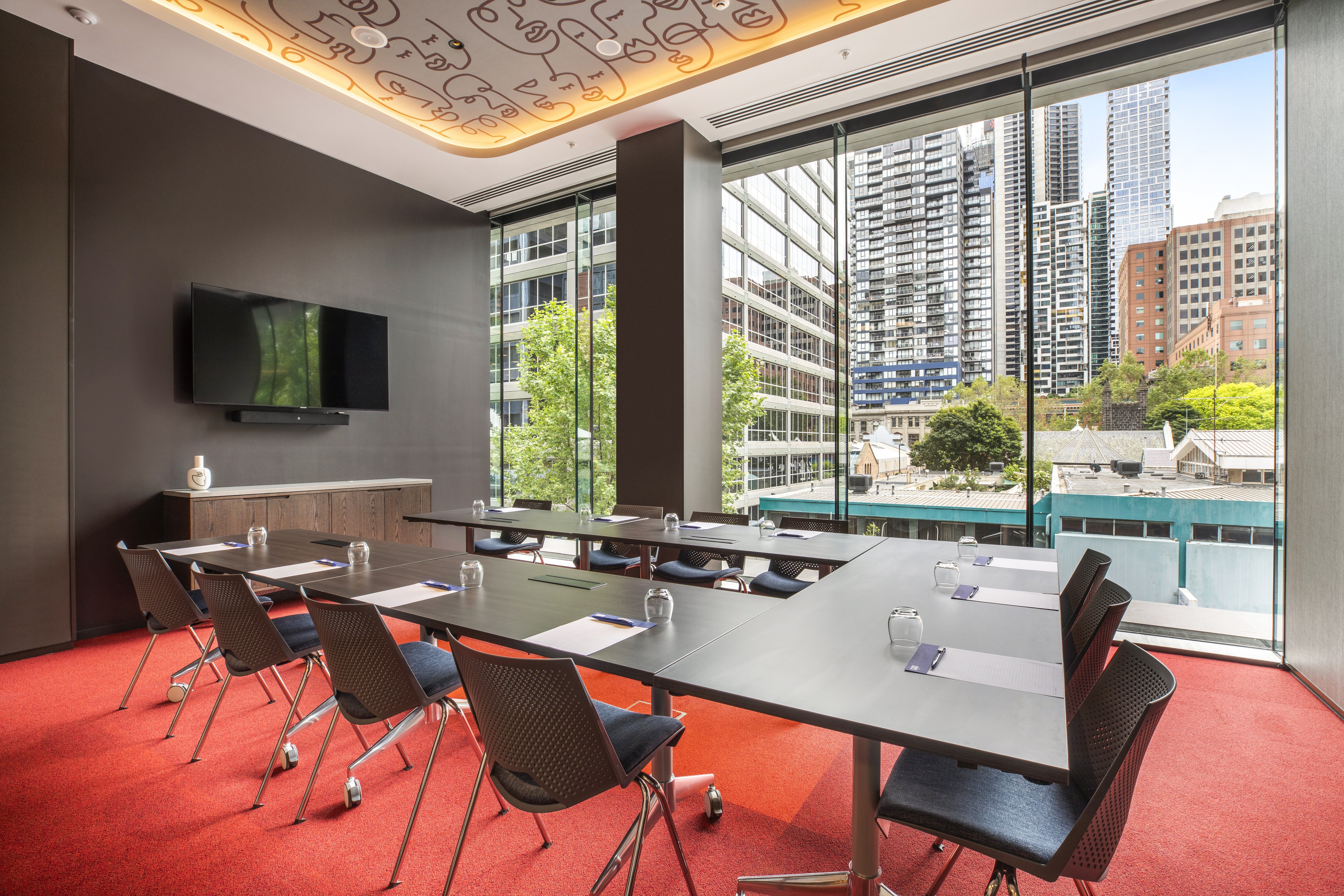 holiday inn express melbourne little collins an ihg hotel