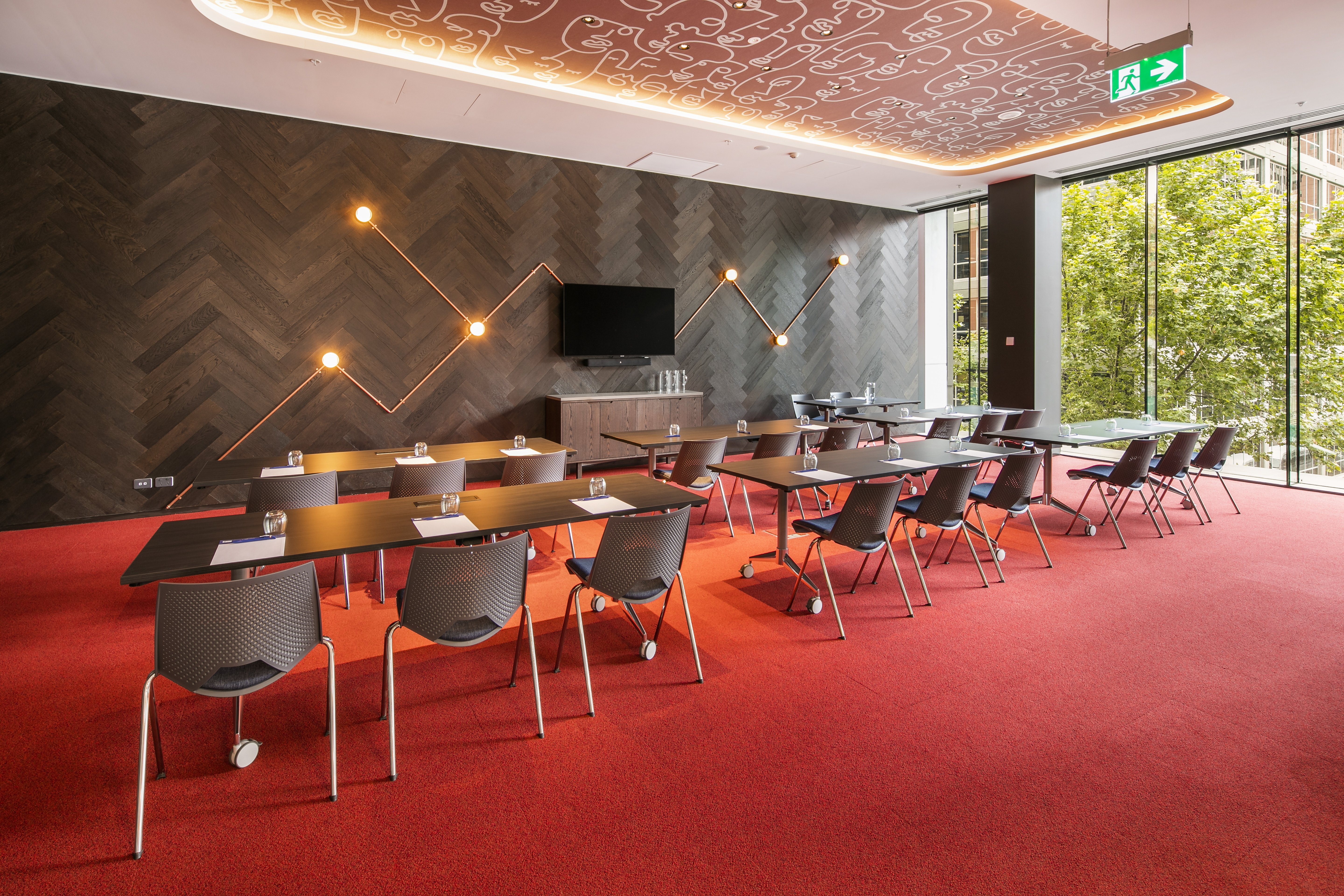 holiday inn express melbourne little collins an ihg hotel