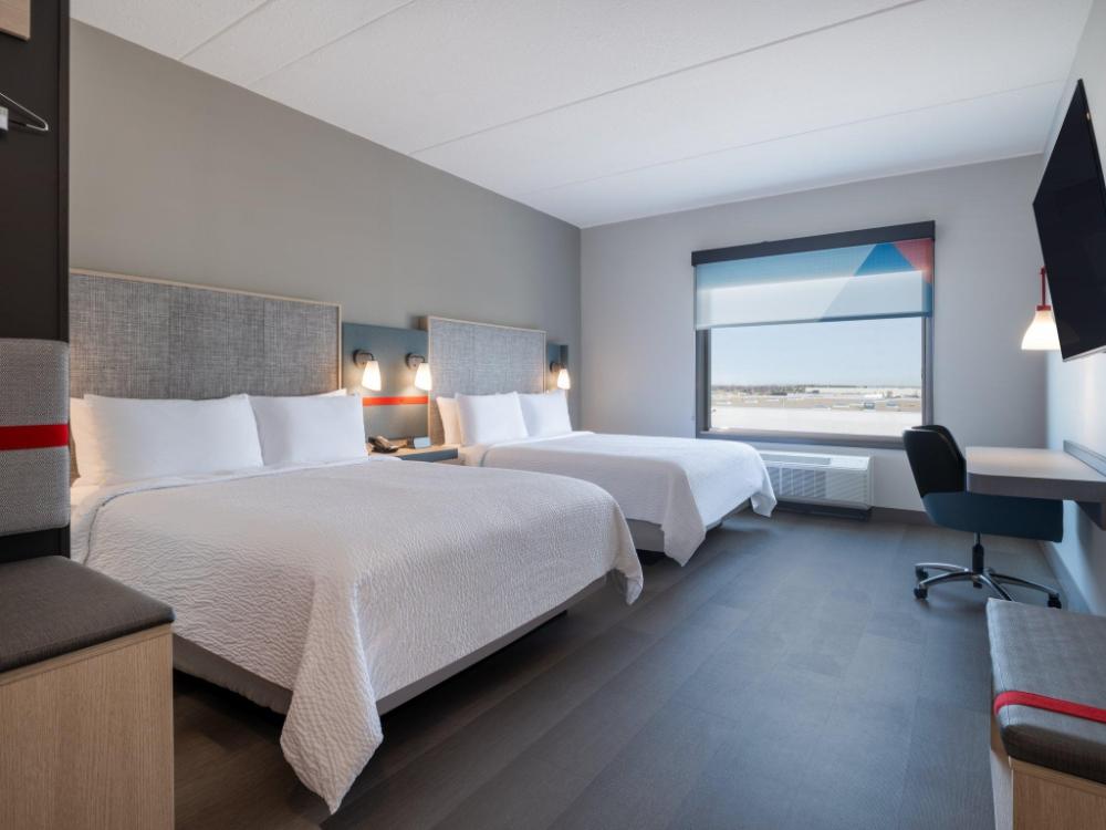 avid hotel toronto vaughan southwest an ihg hotel