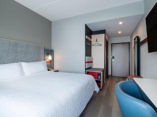 avid hotel toronto vaughan southwest an ihg hotel