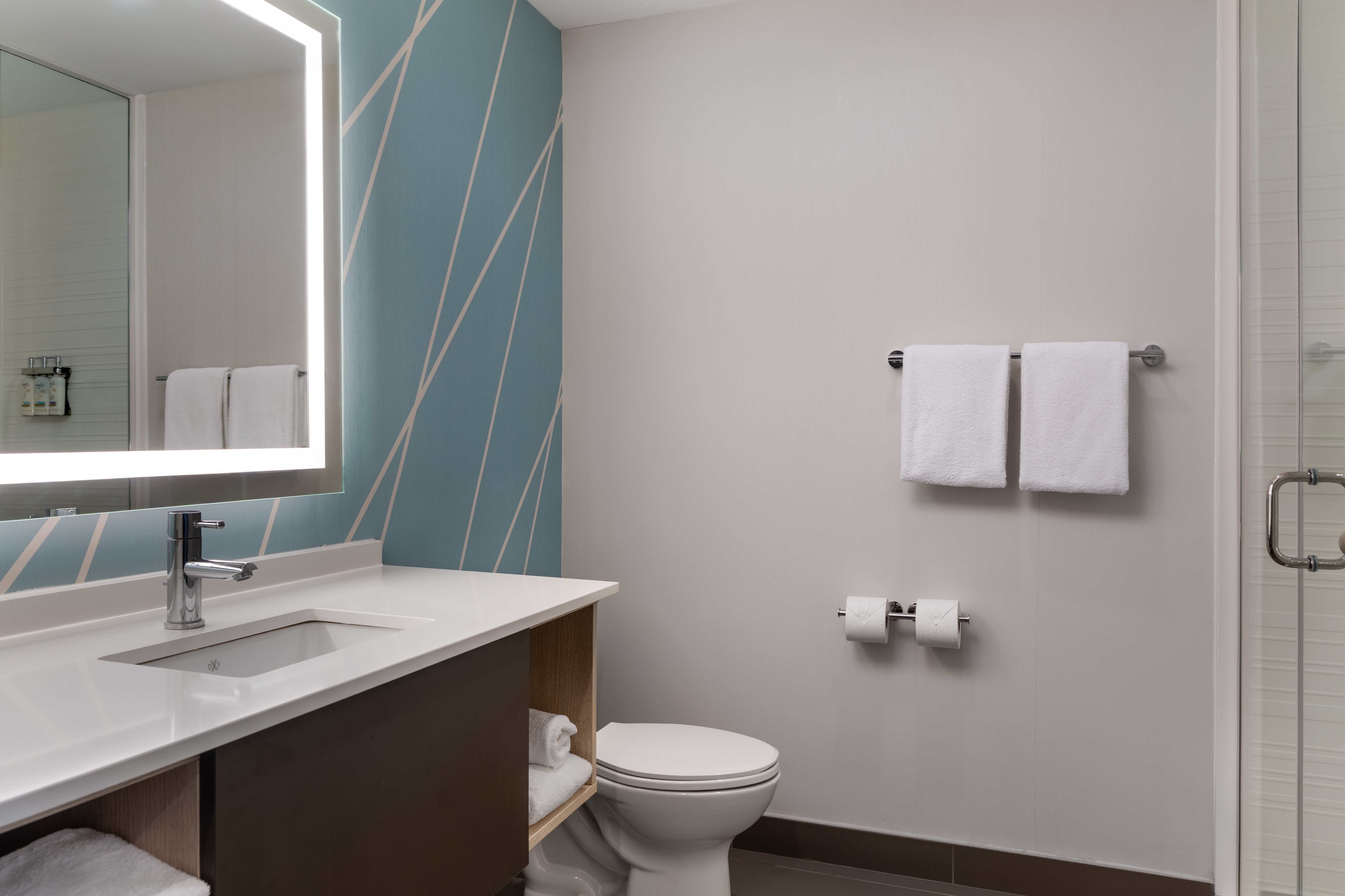 avid hotel toronto vaughan southwest an ihg hotel