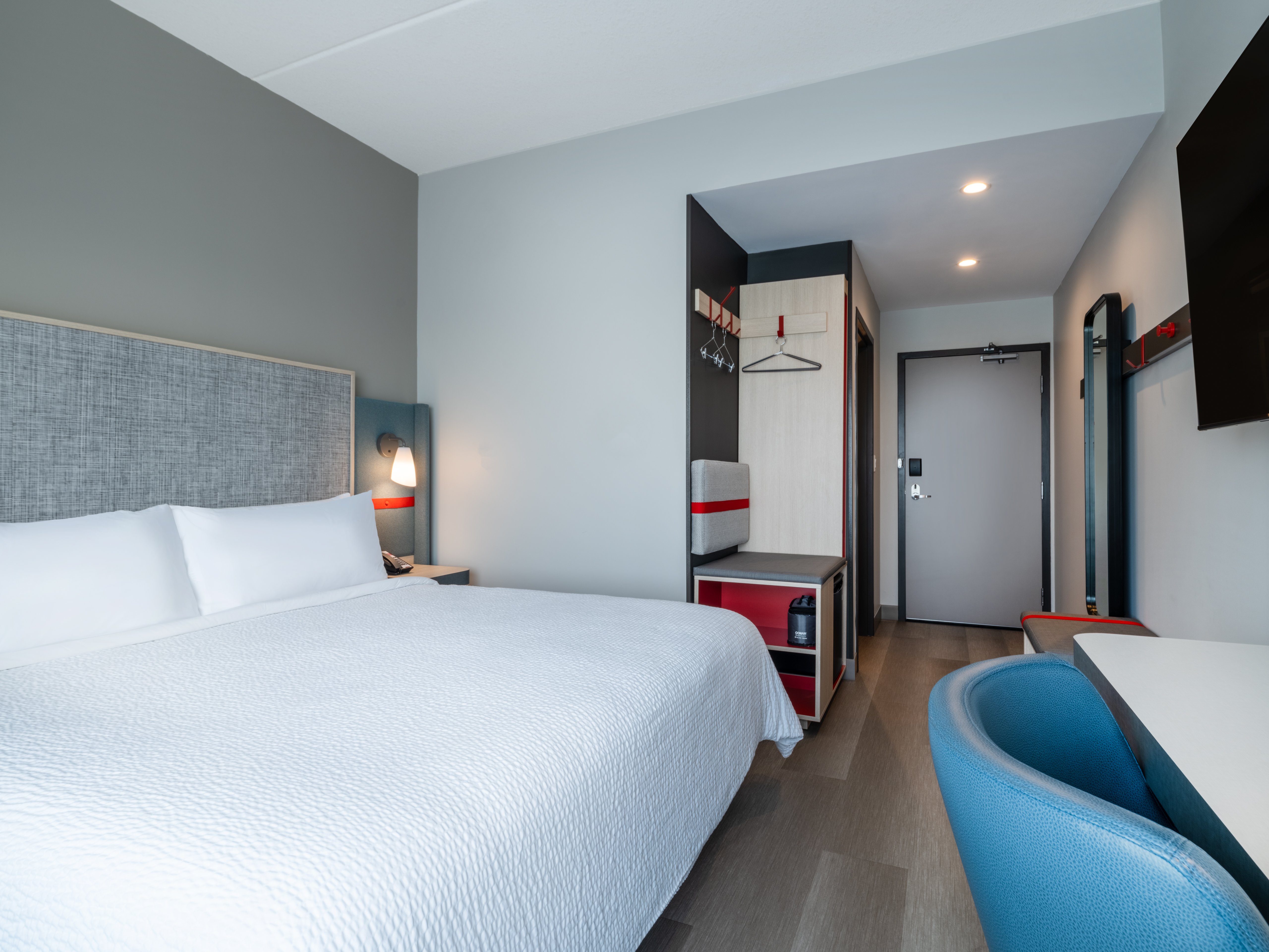 avid hotel toronto vaughan southwest an ihg hotel