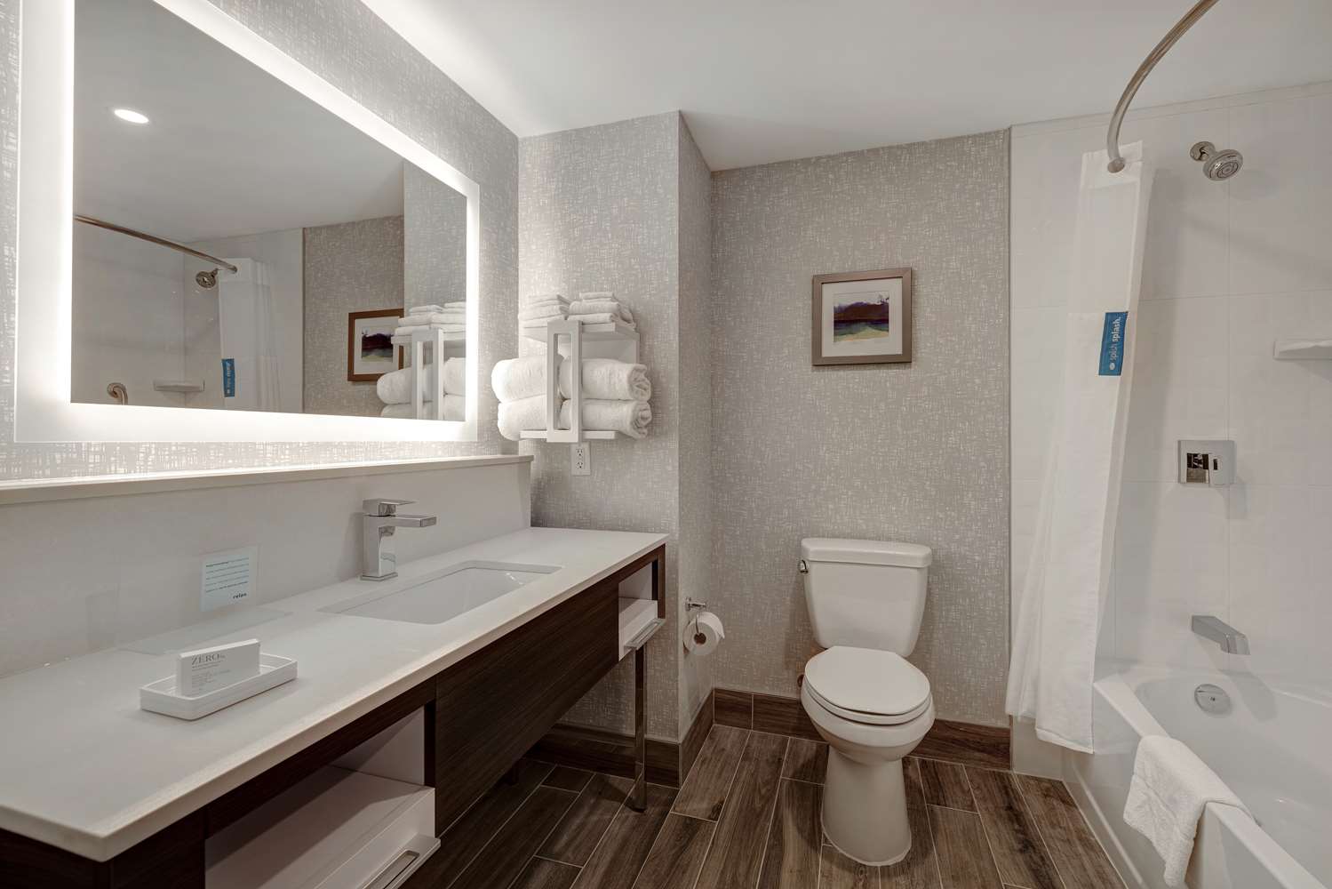 hampton inn and suites by hilton burlington toronto