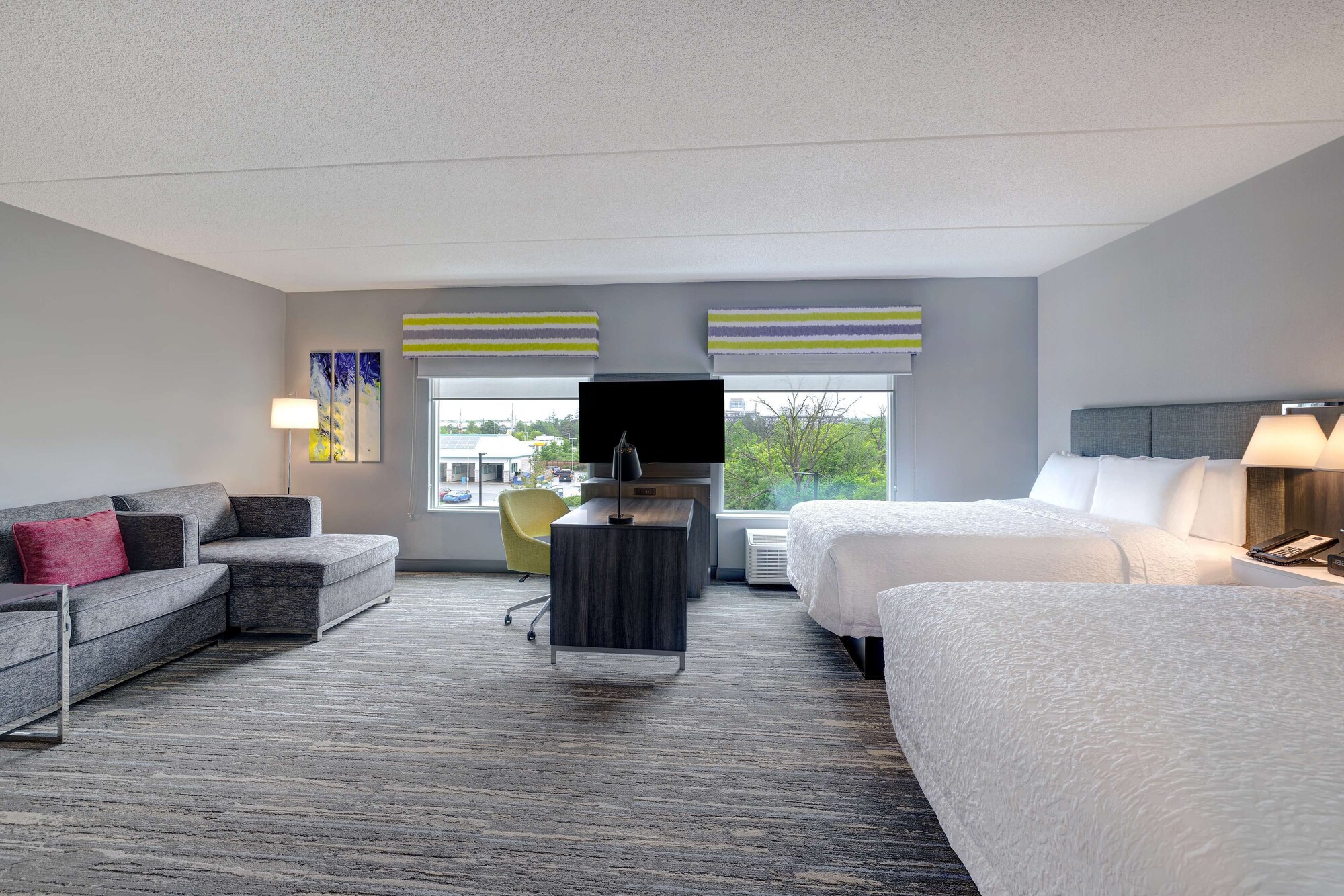 hampton inn and suites by hilton burlington toronto