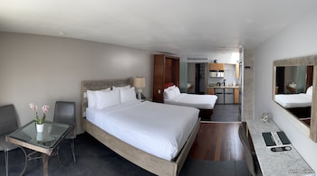 14 west hotel