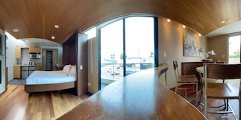 14 west hotel
