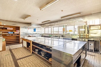 yuzawa lodge sea heil