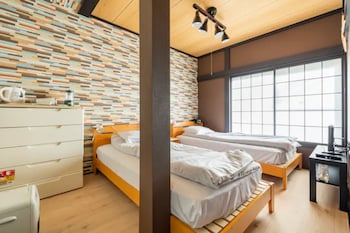 yuzawa lodge sea heil