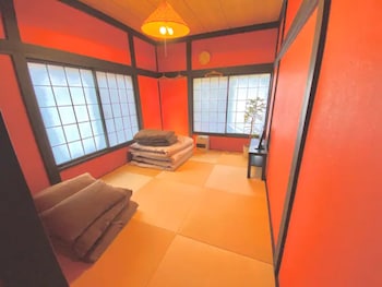 yuzawa lodge sea heil