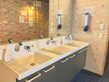 yuzawa lodge sea heil