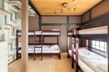 yuzawa lodge sea heil