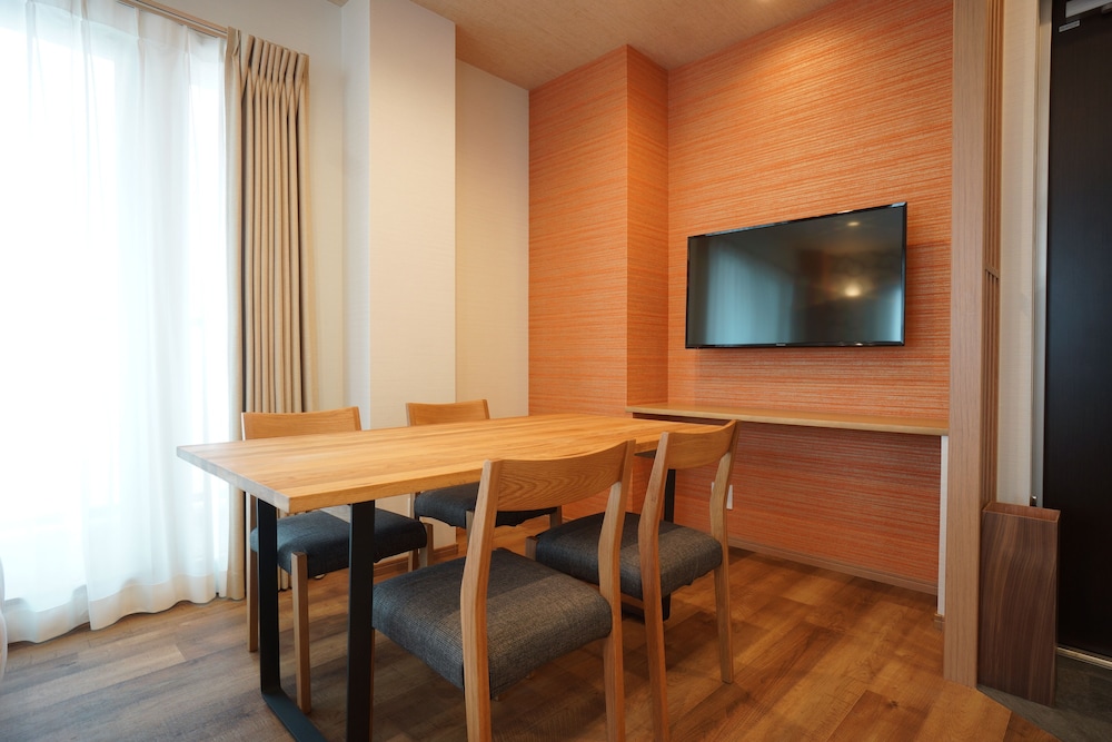 wires hotel james zaka