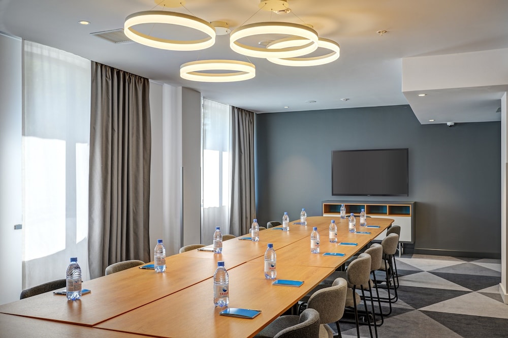holiday inn express almaty an ihg hotel