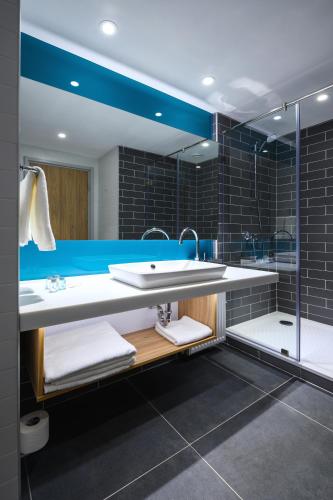 holiday inn express almaty an ihg hotel