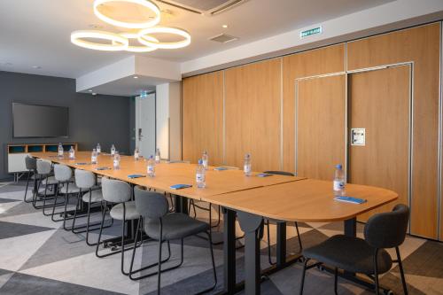 holiday inn express almaty an ihg hotel
