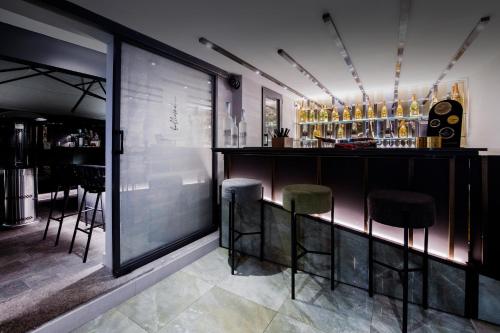 hotel 77 seventy seven