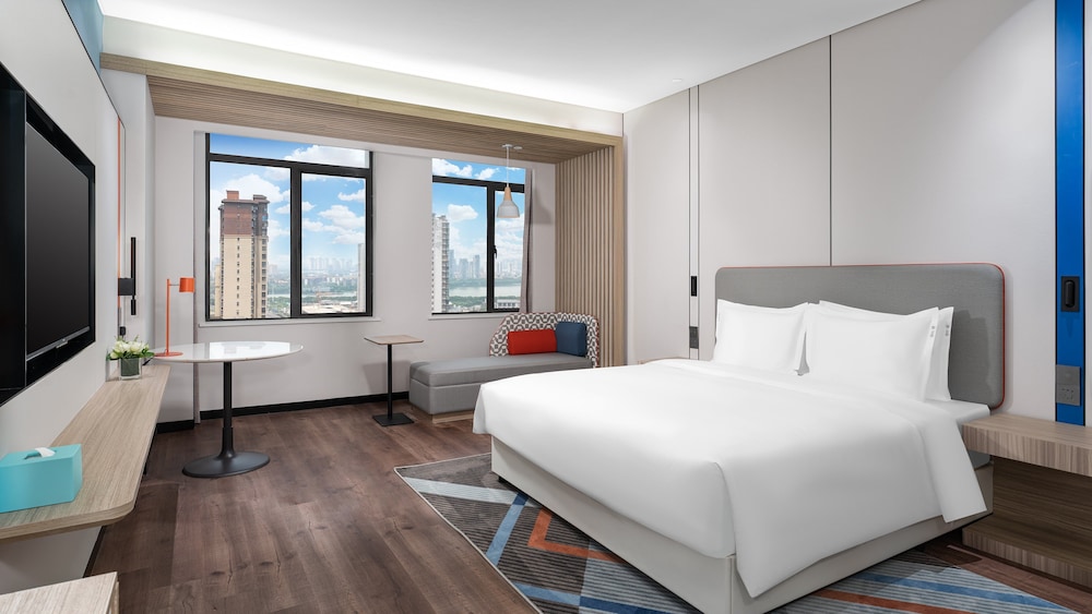 holiday inn express nanchang qingshan lake view
