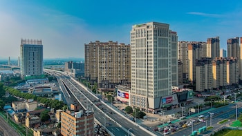 holiday inn express nanchang qingshan lake view