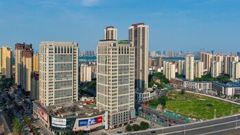 holiday inn express nanchang qingshan lake view