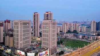holiday inn express nanchang qingshan lake view