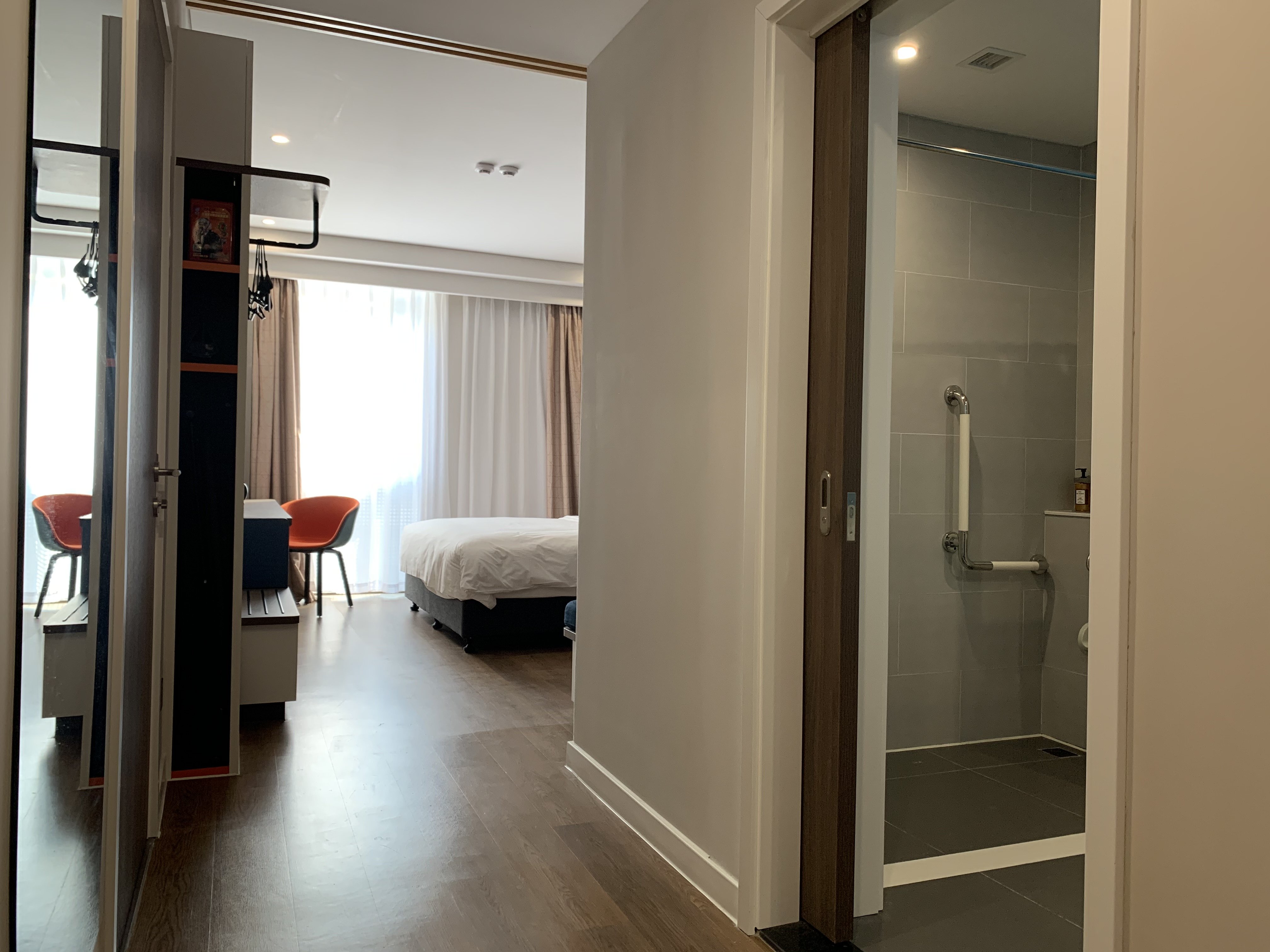 holiday inn express nanjing happy valley an ihg hotel
