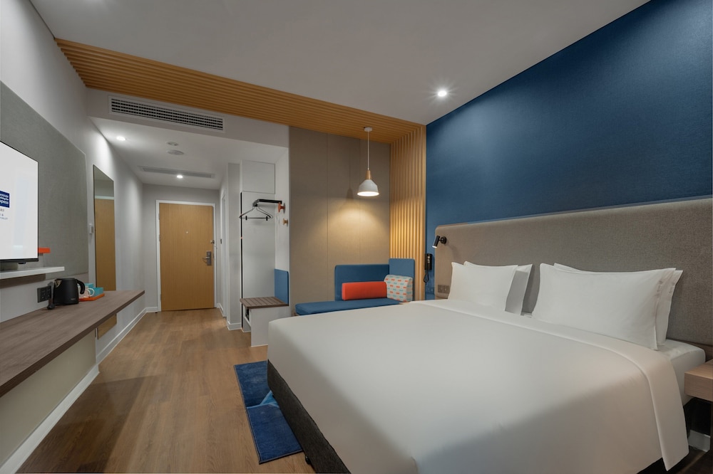 holiday inn express nanjing happy valley an ihg hotel