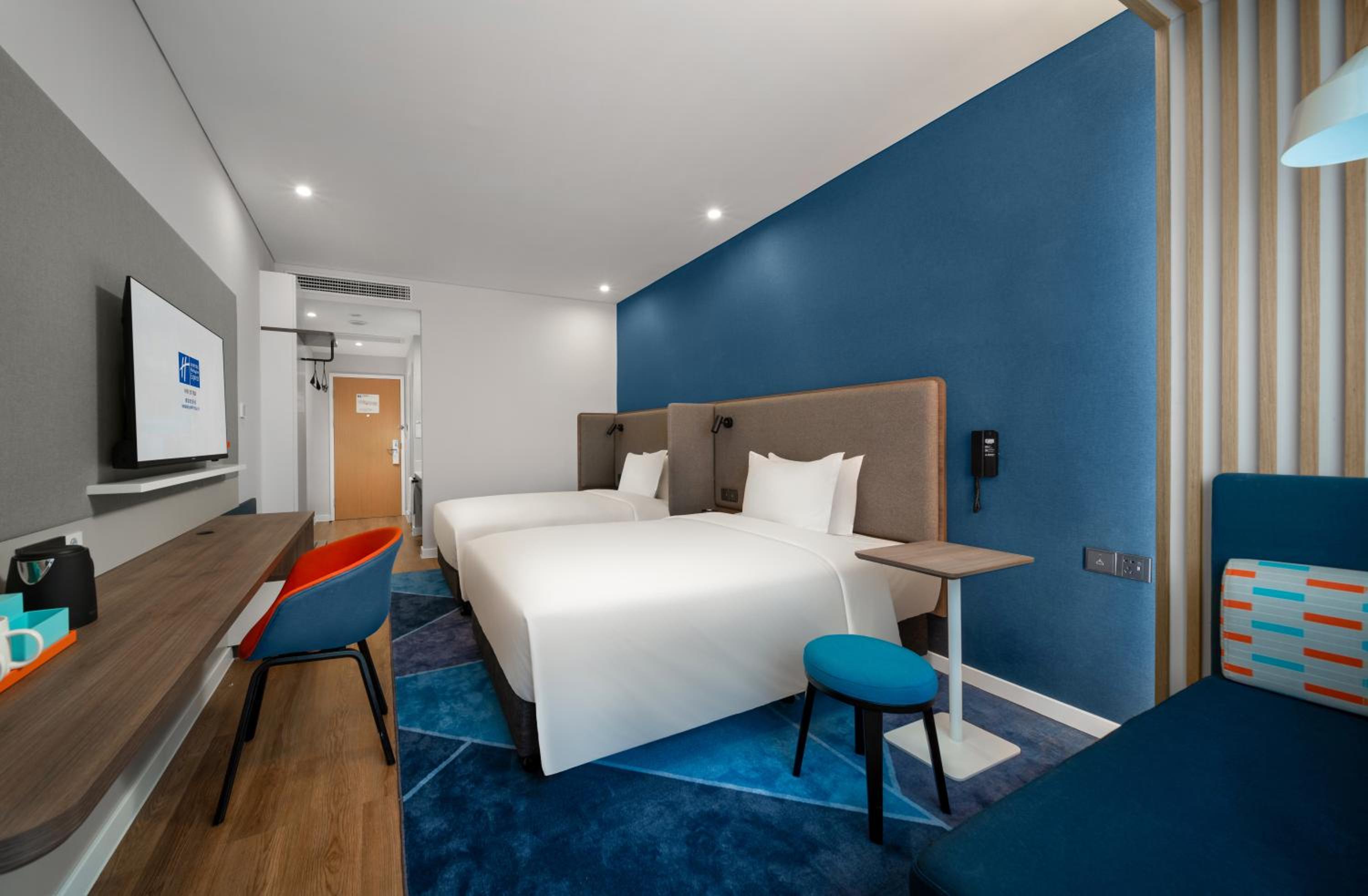 holiday inn express nanjing happy valley an ihg hotel