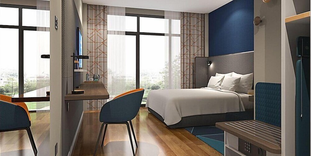 holiday inn express nanjing happy valley an ihg hotel