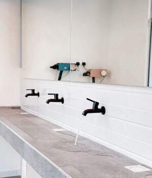 sarang hostel kota kinabalu