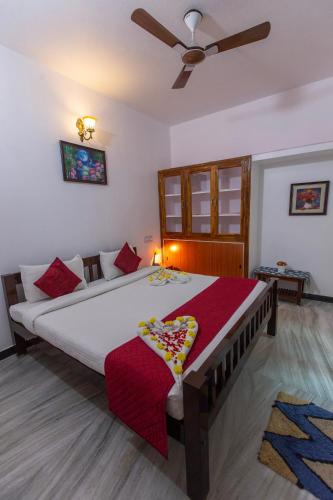 Sunflower Villa,Muvendhar Street Periyar Nagar, Nellitope, Opposite To New Bus Stand, Mullai Nagar, Orleanpet, Puducherry 605005,3 star