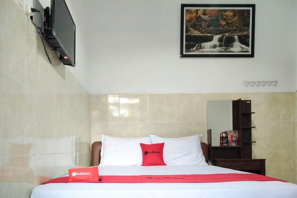 reddoorz hotel surabaya sumenep