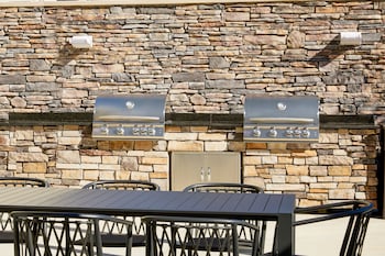 staybridge suites auburn university area an ihg hotel
