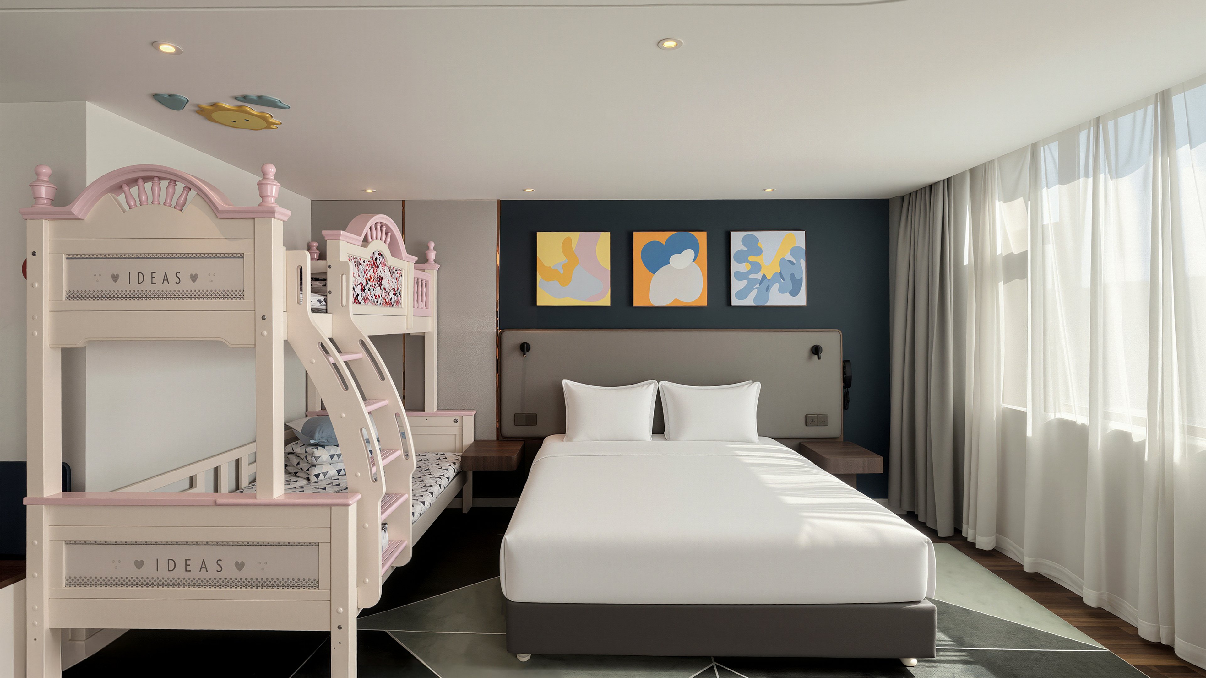 holiday inn express xining railway station