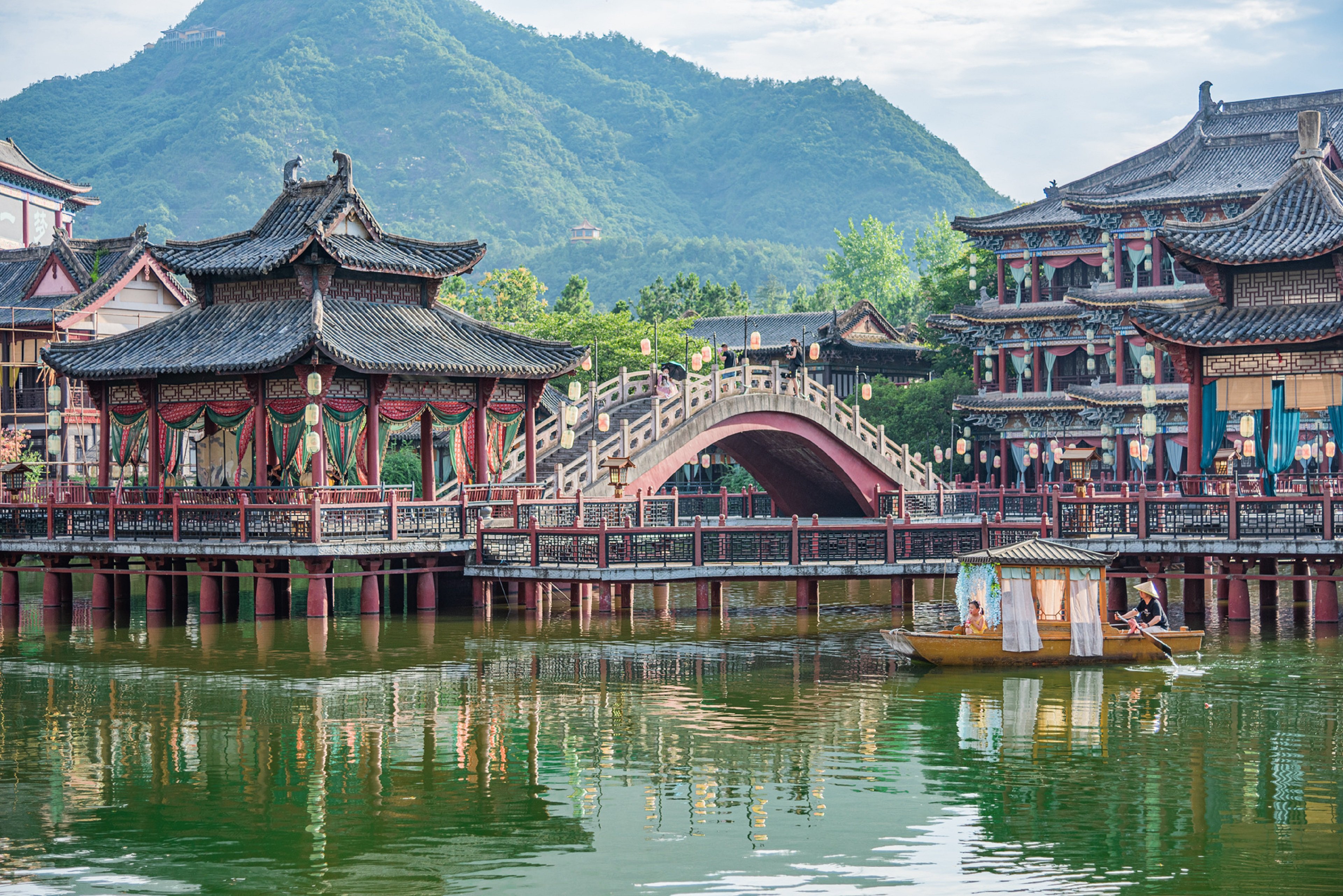 holiday inn express dongyang hengdian an ihg hotel