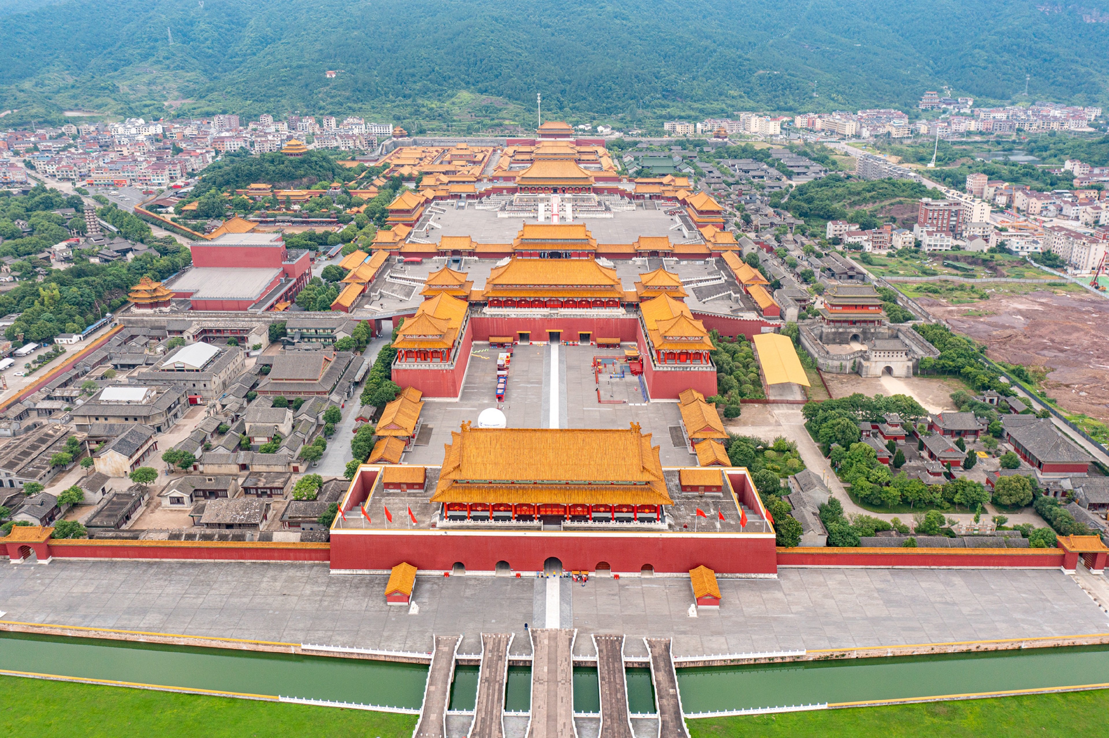 holiday inn express dongyang hengdian an ihg hotel