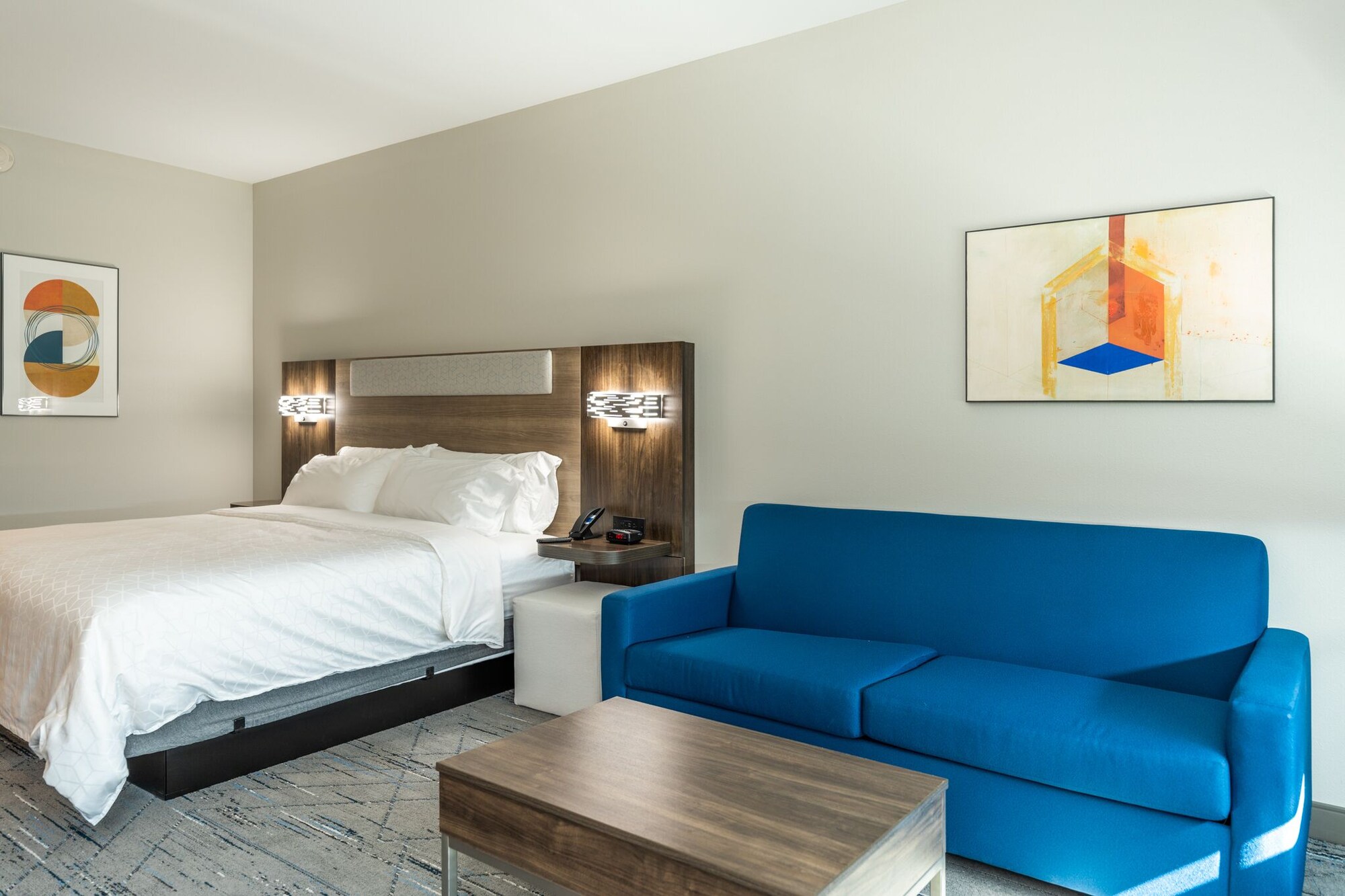 holiday inn express and suites charlottesville an ihg hotel