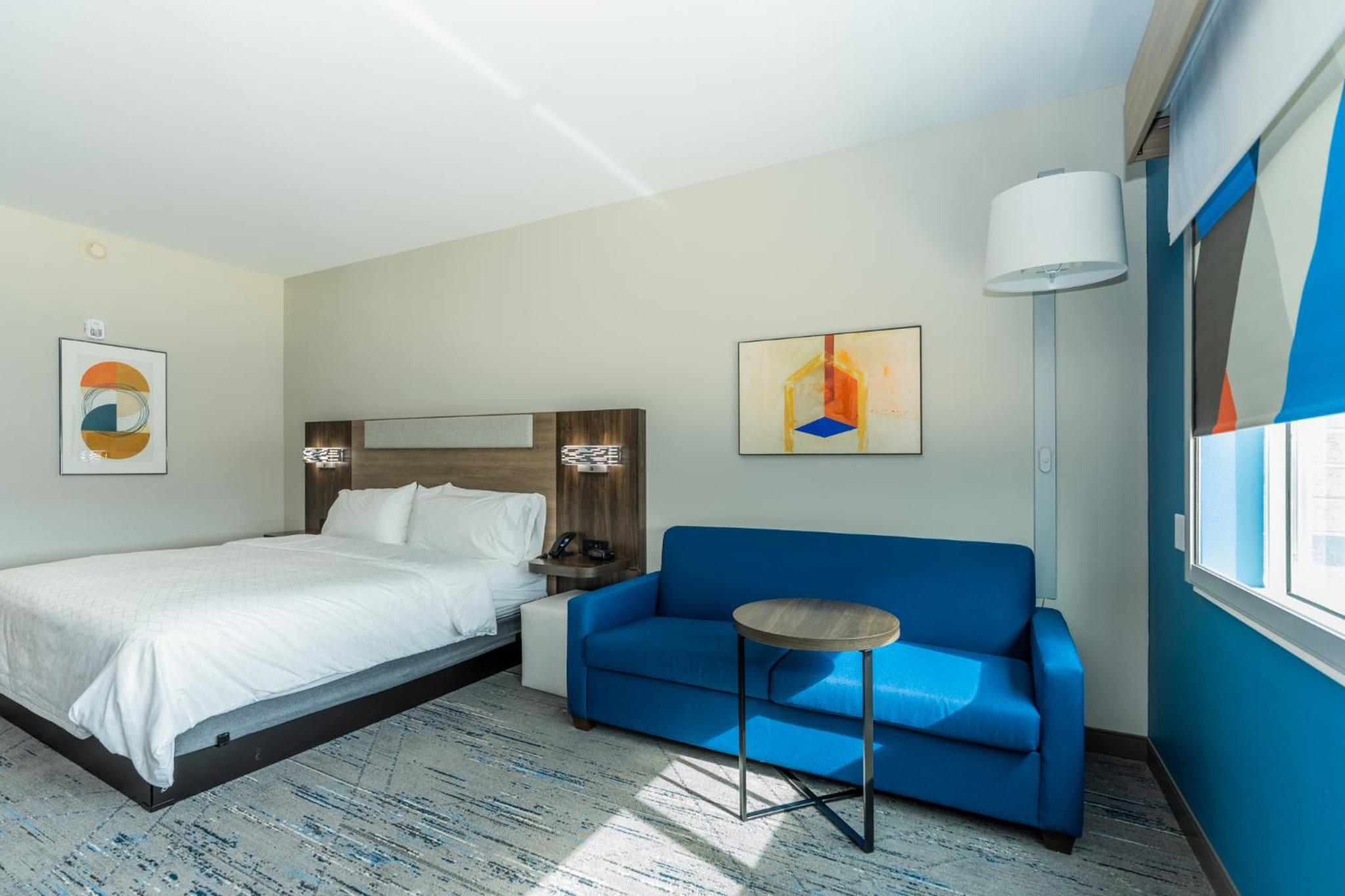 holiday inn express and suites charlottesville an ihg hotel