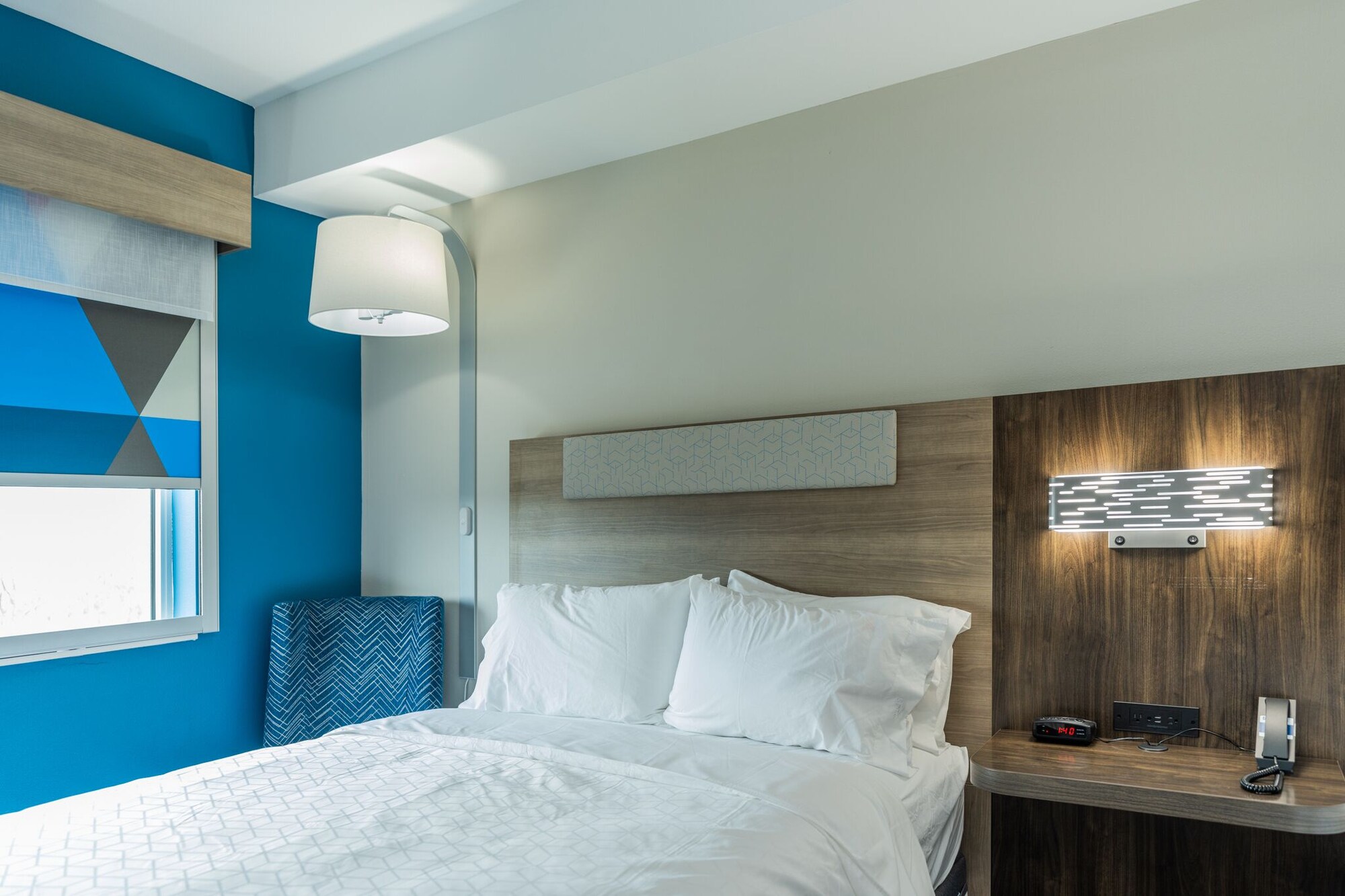 holiday inn express and suites charlottesville an ihg hotel