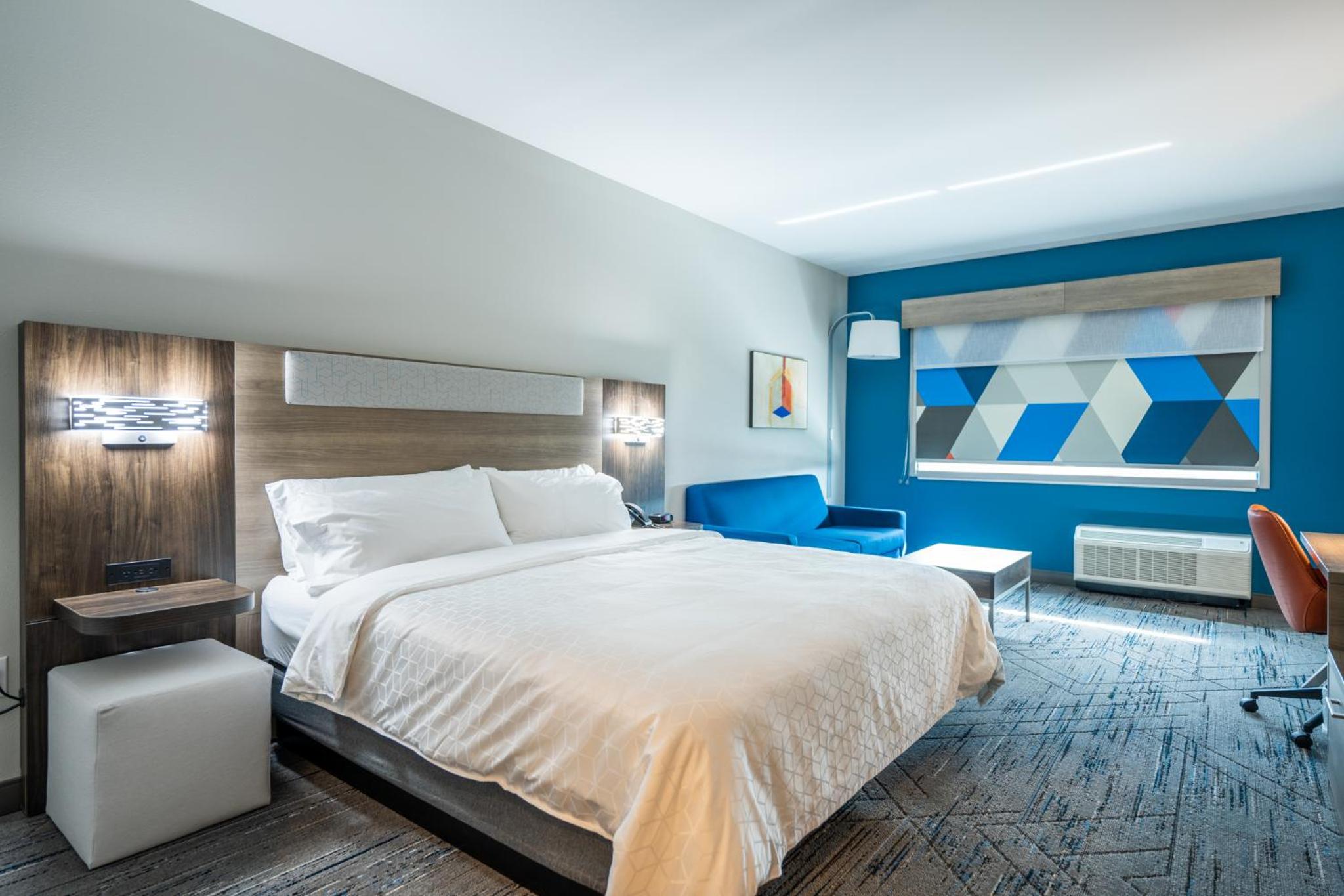 holiday inn express and suites charlottesville an ihg hotel