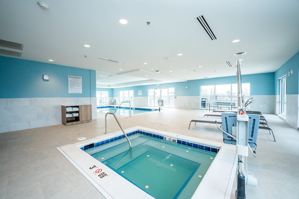 holiday inn express and suites charlottesville an ihg hotel