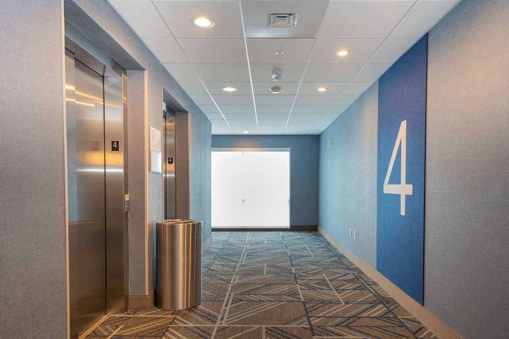 holiday inn express and suites charlottesville an ihg hotel